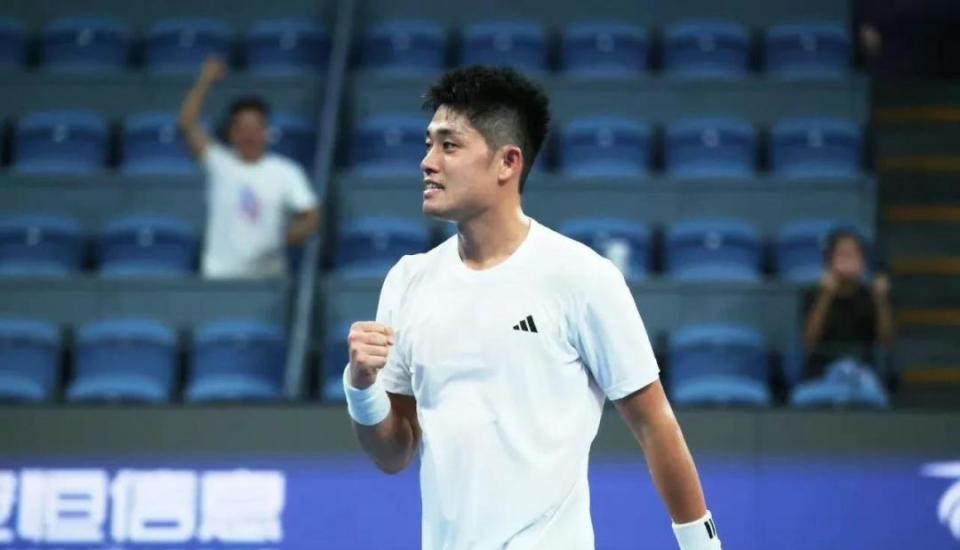 肯定是黄泽 肯定是黄泽