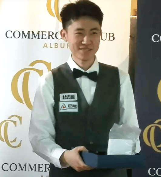 大比分, 穆迪首局手 大比分, 穆迪首局手