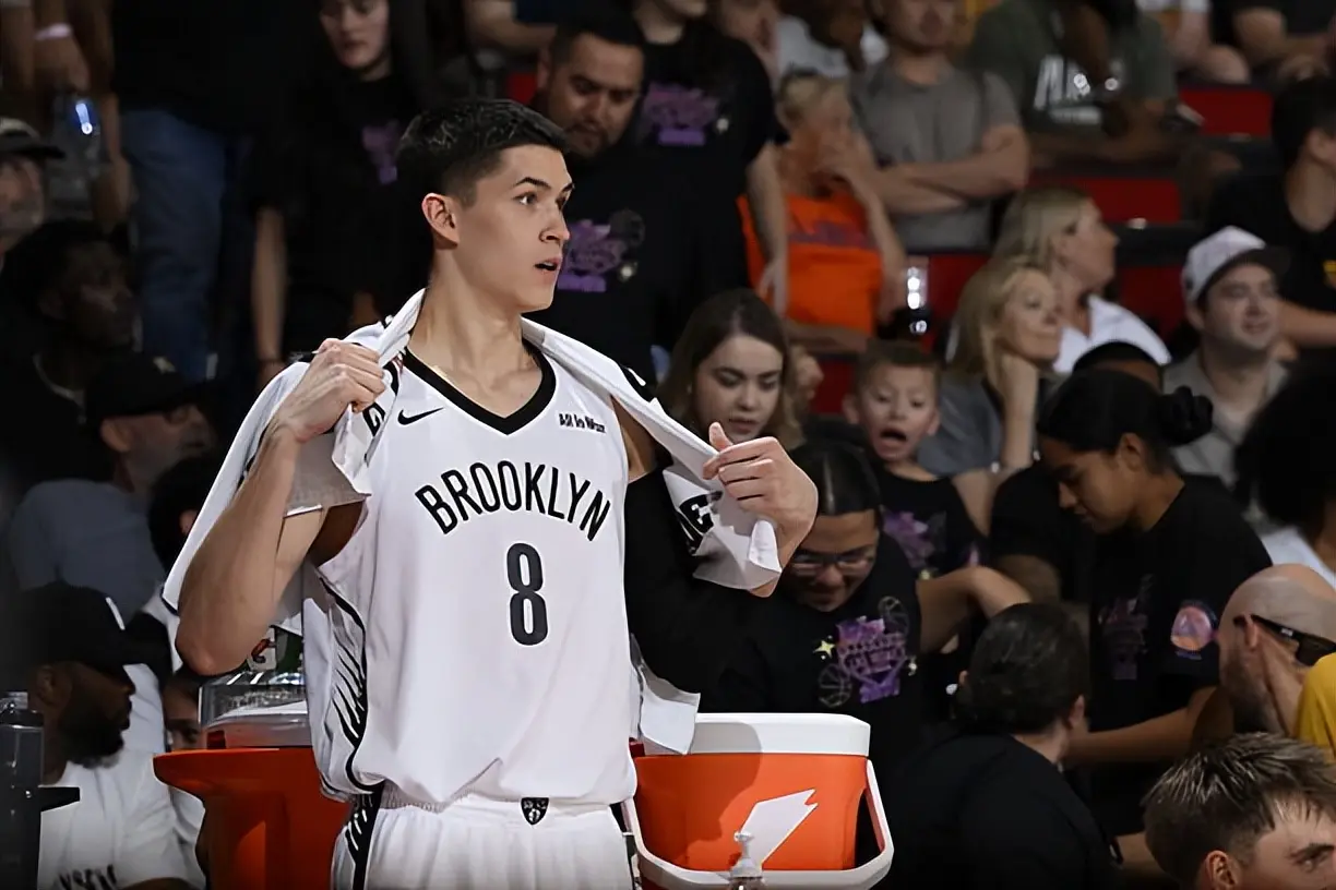 cm, 他看起来并, div cm, 他看起来并, div